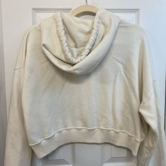 Hollister Women's Off-White Zip-Up Hoodie - Picture 4 of 5